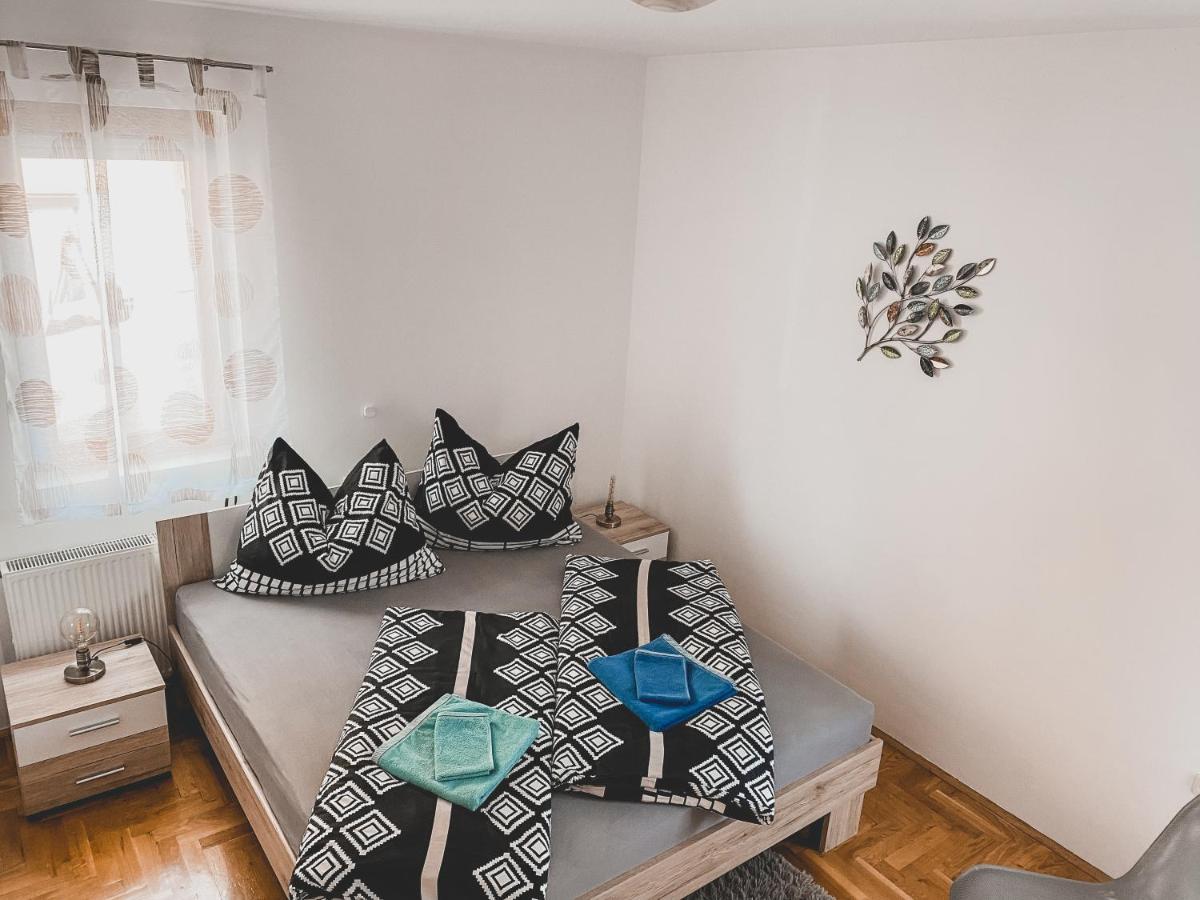 Helles 3 Schlafzimmer Apartment Zwischen Zagreb Zentrum & Natur Exterior foto