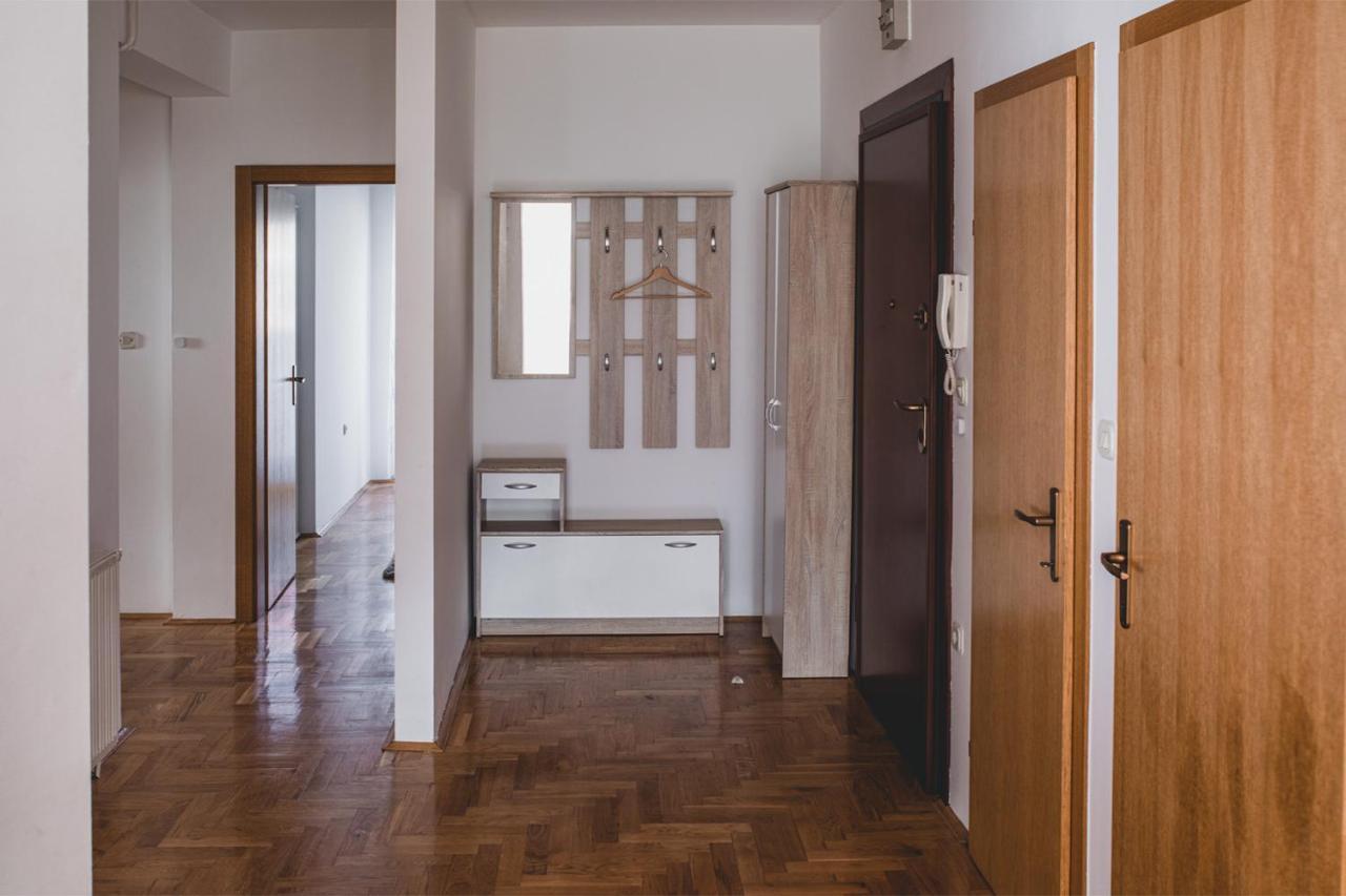 Helles 3 Schlafzimmer Apartment Zwischen Zagreb Zentrum & Natur Exterior foto